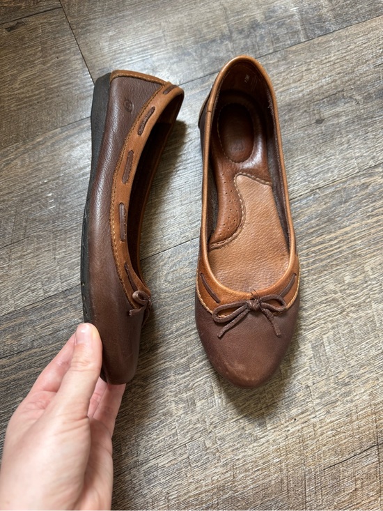 Born Shoes - Brown leather ballet flats with bow detail